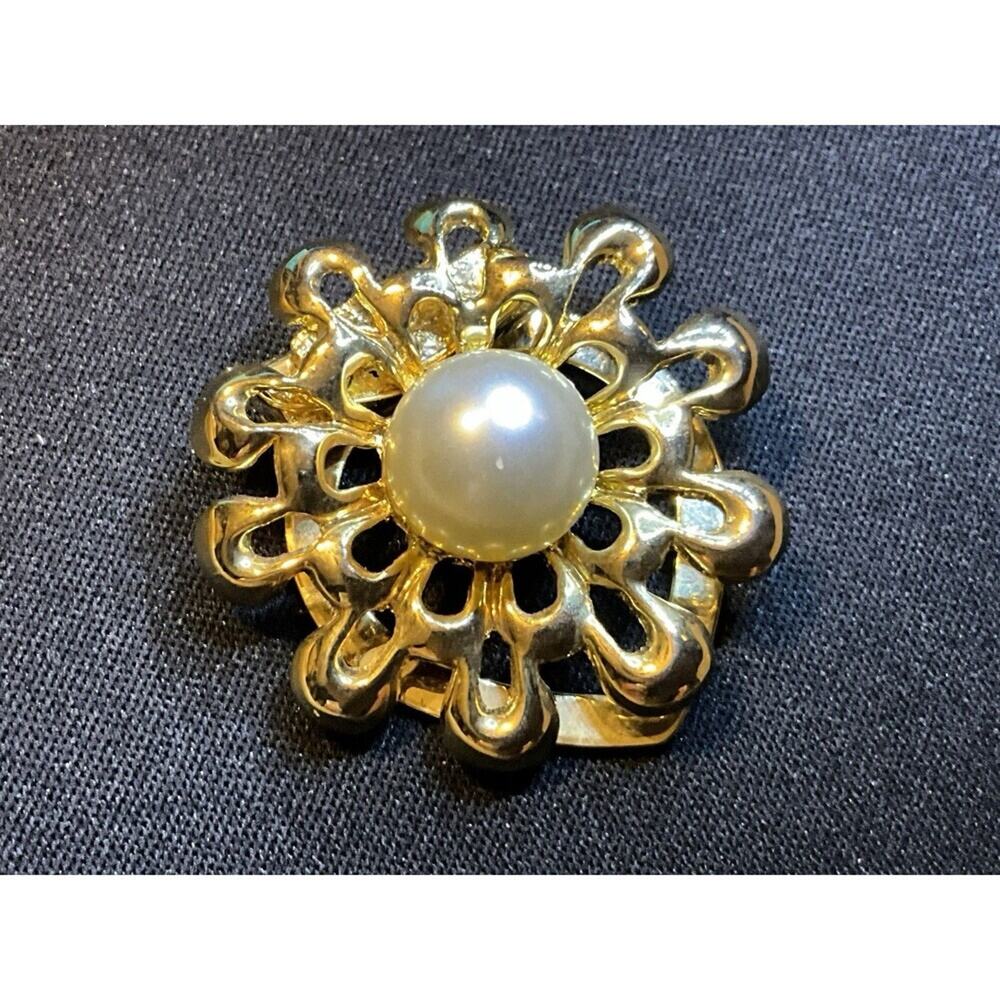 Gold Tone Faux Pearl Scarf Clip
